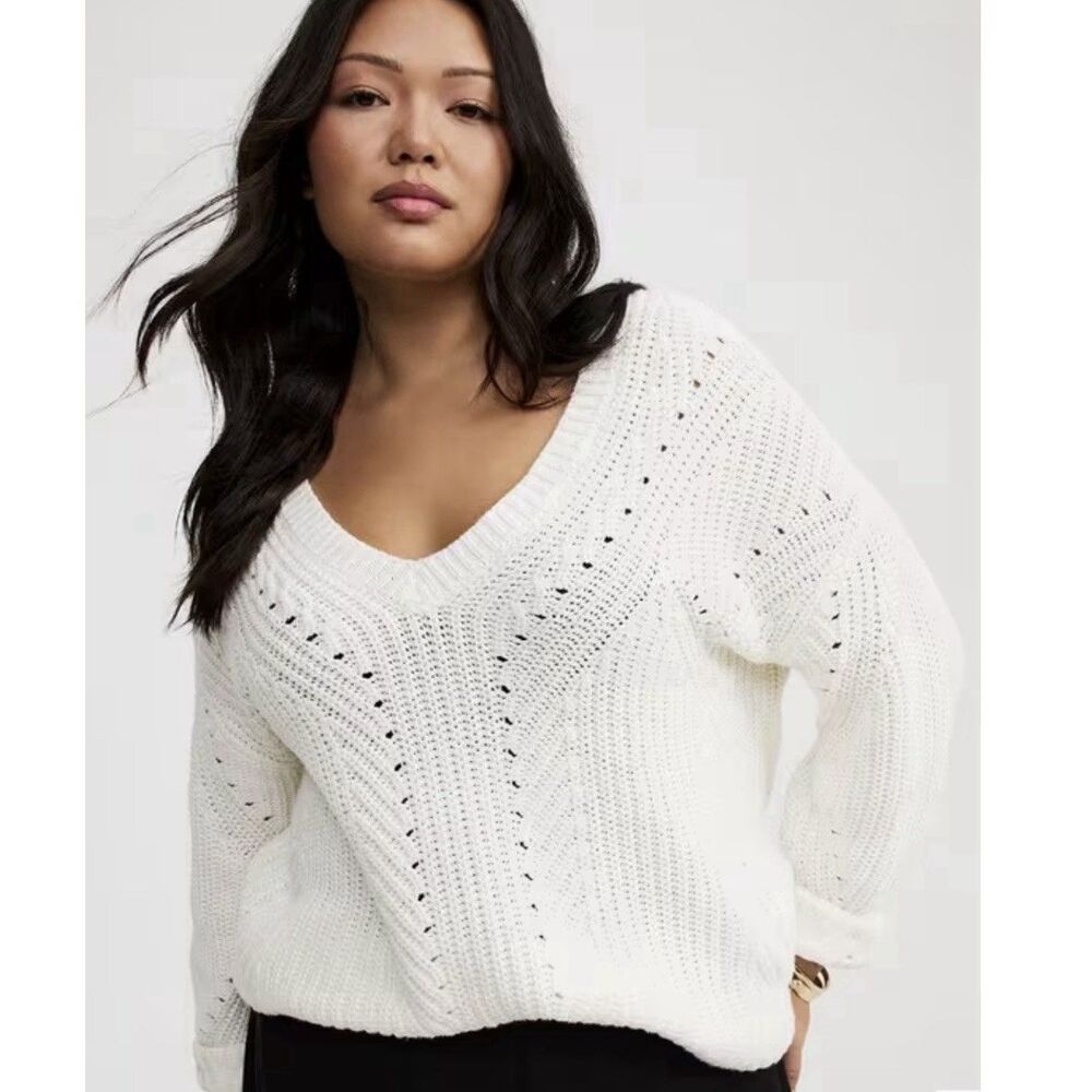 Torrid Cable Knit Chunky Sweater Women’s 2X White V-neck Long Sleeve Pullover
